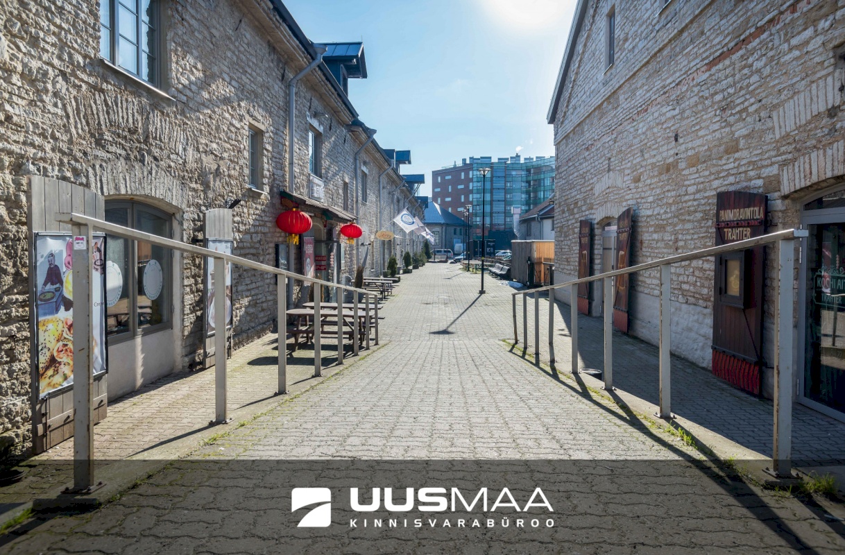 Tallinn, Kesklinna linnaosa, Lootsi 8