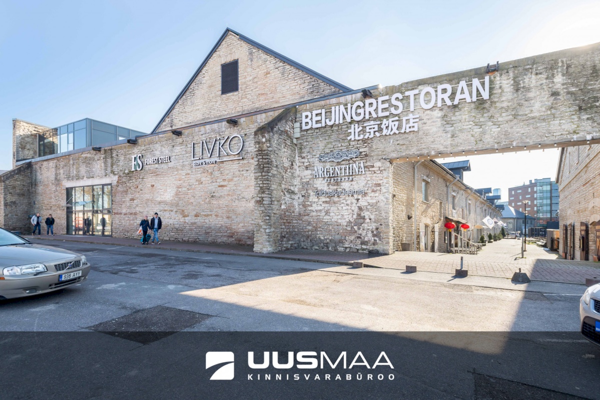 Tallinn, Kesklinna linnaosa, Lootsi 8