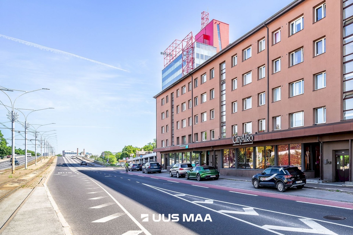 Tallinn, Kesklinna linnaosa, Pärnu mnt 107