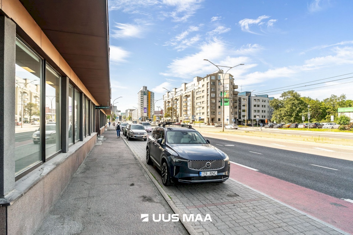 Tallinn, Kesklinna linnaosa, Pärnu mnt 107