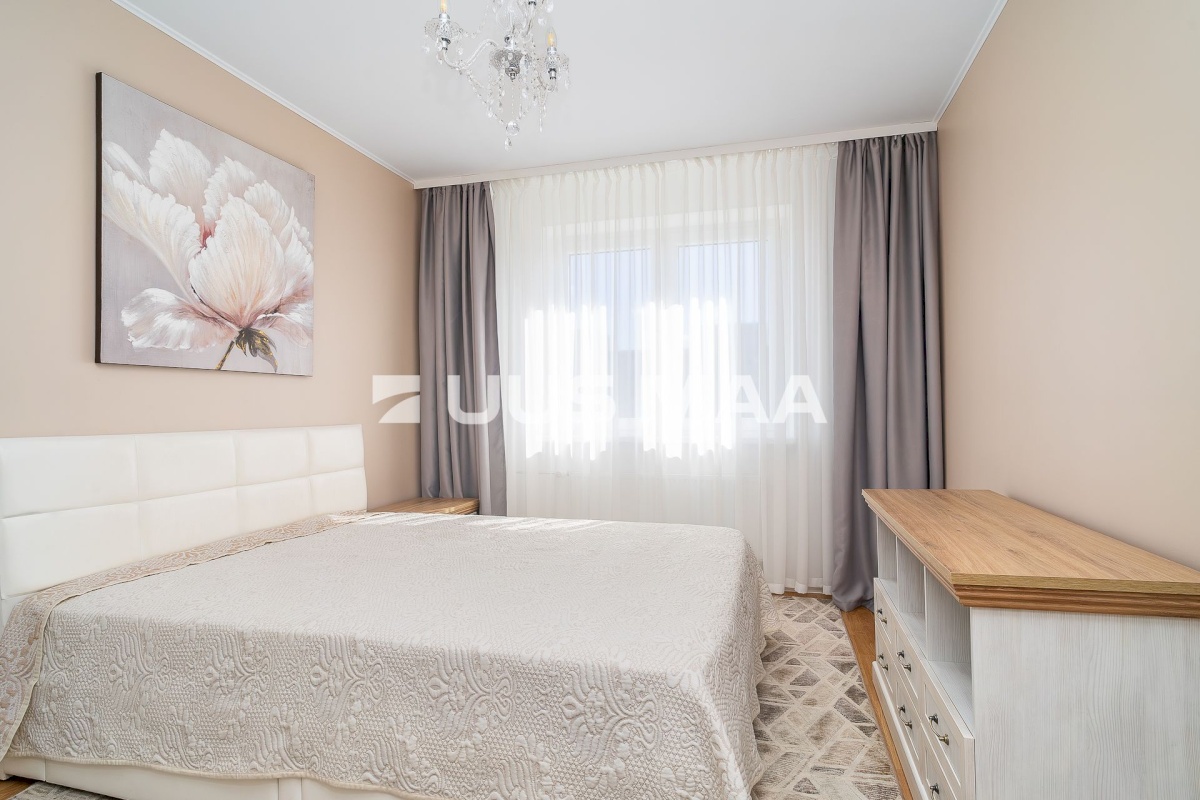 Tallinn, Haabersti linnaosa, Väike-Õismäe, Õismäe tee 32