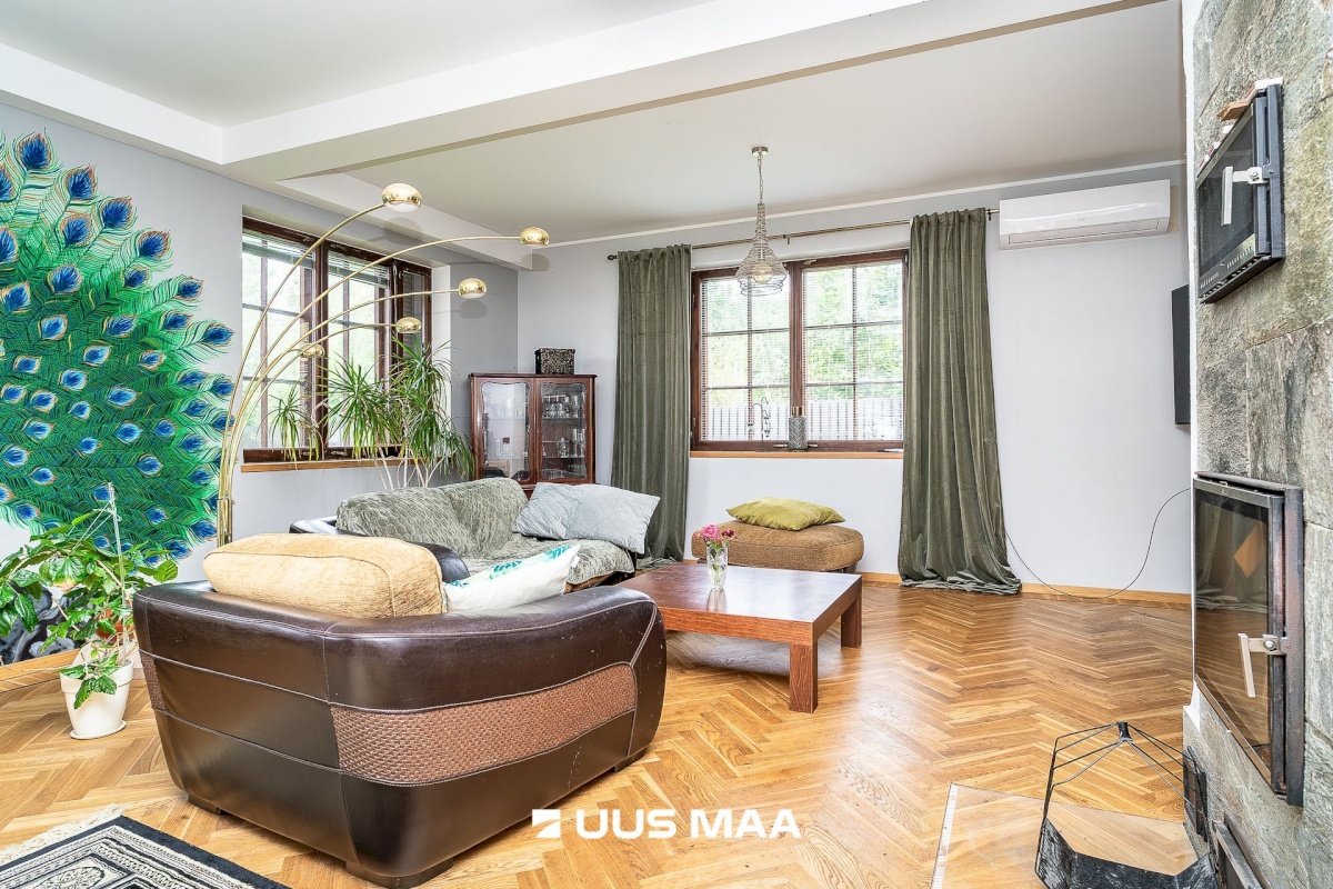 Tallinn, Pirita linnaosa, Merivälja, Hõbekuuse tee 56