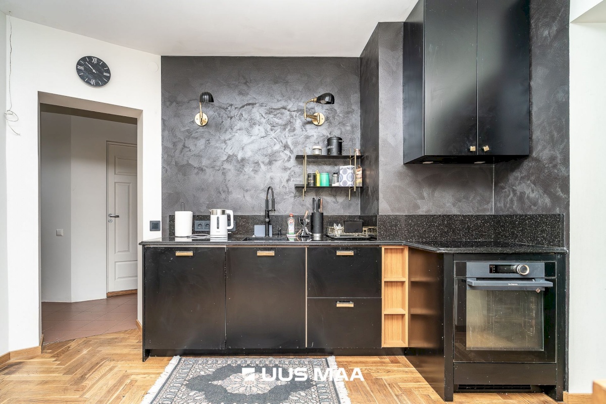 Tallinn, Pirita linnaosa, Merivälja, Hõbekuuse tee 56