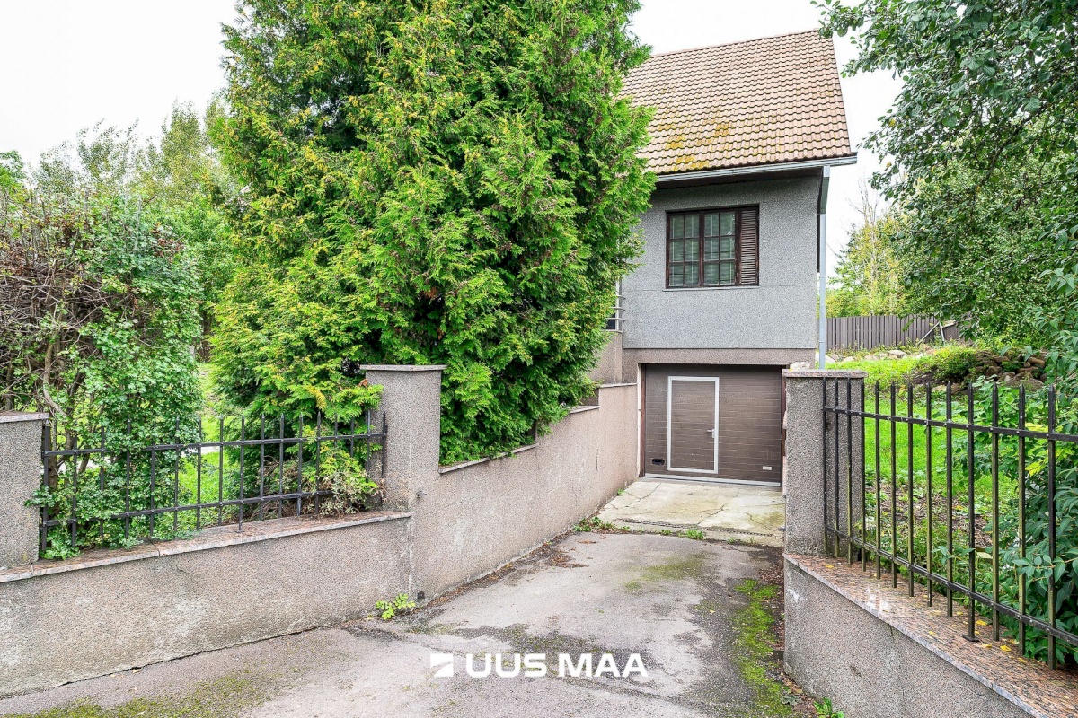 Tallinn, Pirita linnaosa, Merivälja, Hõbekuuse tee 56