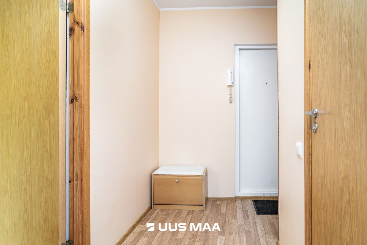 Tallinn, Haabersti linnaosa, Väike-Õismäe, Õismäe tee 120