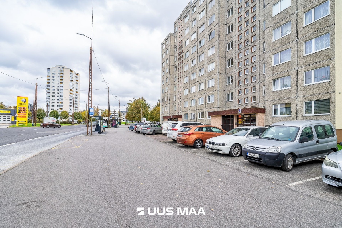 Tallinn, Haabersti linnaosa, Väike-Õismäe, Õismäe tee 120