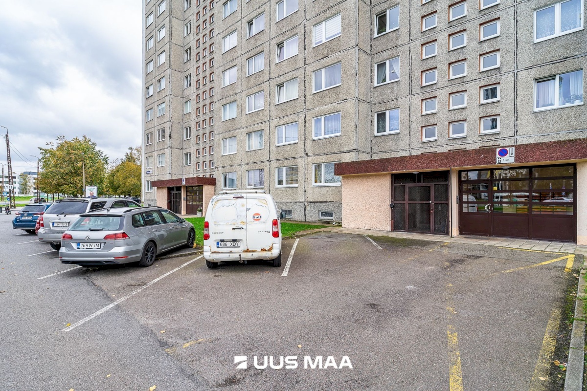 Tallinn, Haabersti linnaosa, Väike-Õismäe, Õismäe tee 120