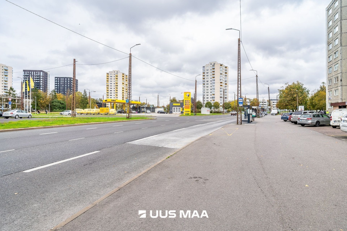 Tallinn, Haabersti linnaosa, Väike-Õismäe, Õismäe tee 120