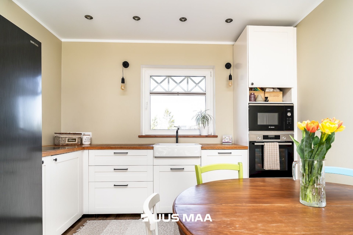 Saku vald, Kiisa alevik, Ristiku tn 5