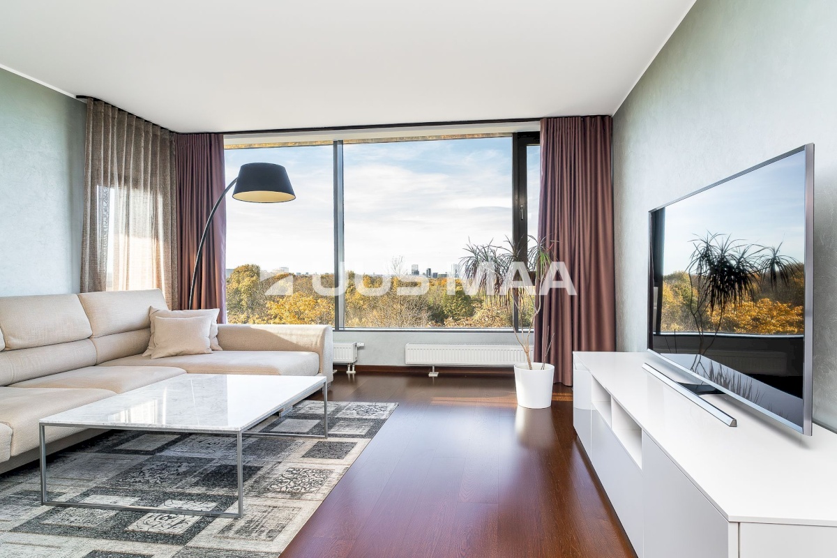 Tallinn, Lasnamäe linnaosa, Võidujooksu tn 1