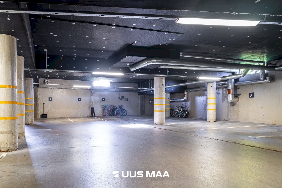 Tallinn, Lasnamäe linnaosa, Võidujooksu tn 1