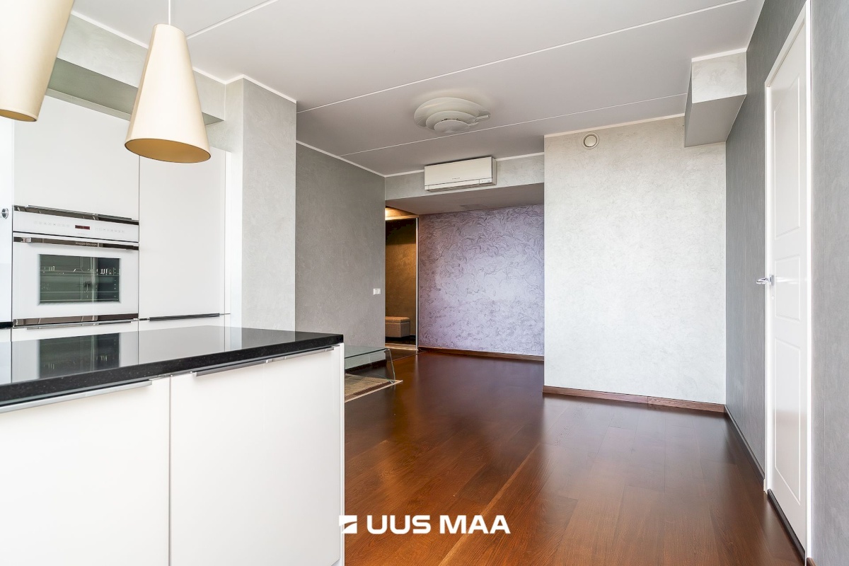 Tallinn, Kesklinna linnaosa, Võidujooksu tn 1