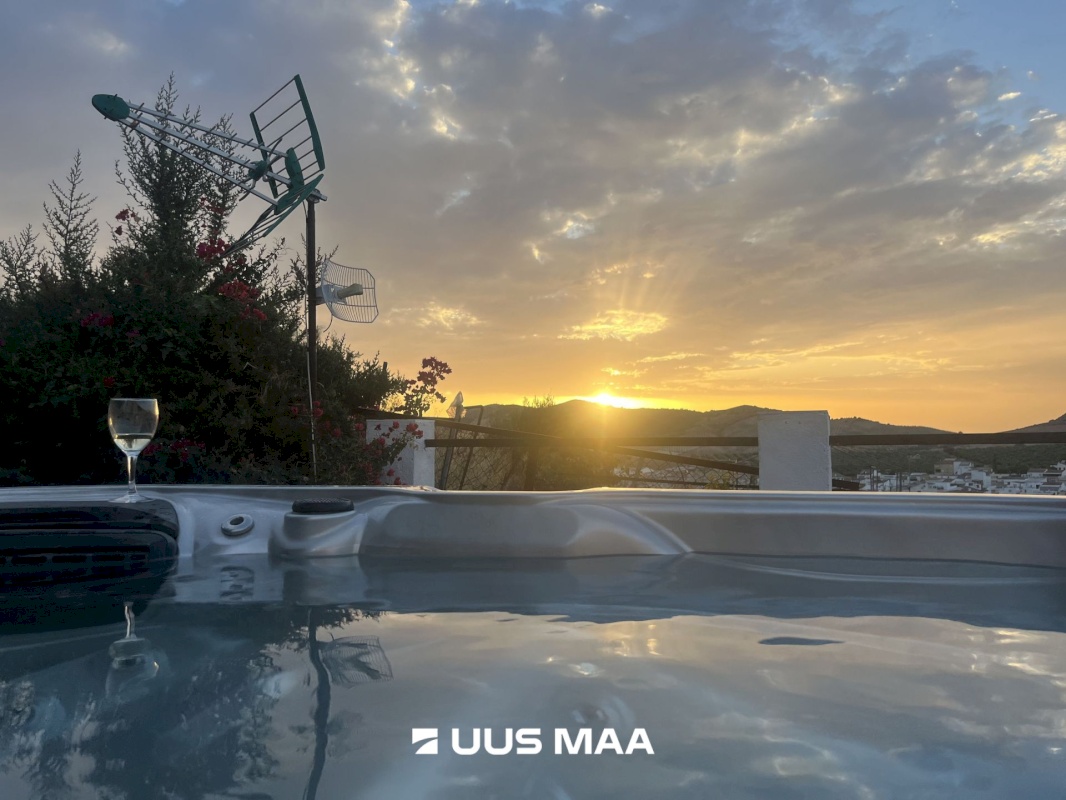 Sevilla, C. Puerto 84