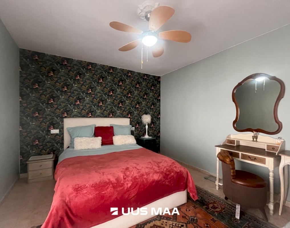 Sevilla, C. Puerto 84