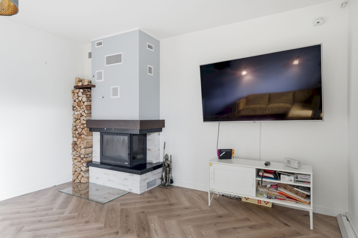 Jõelähtme vald, Liivamäe küla, Suurekivi tee 2