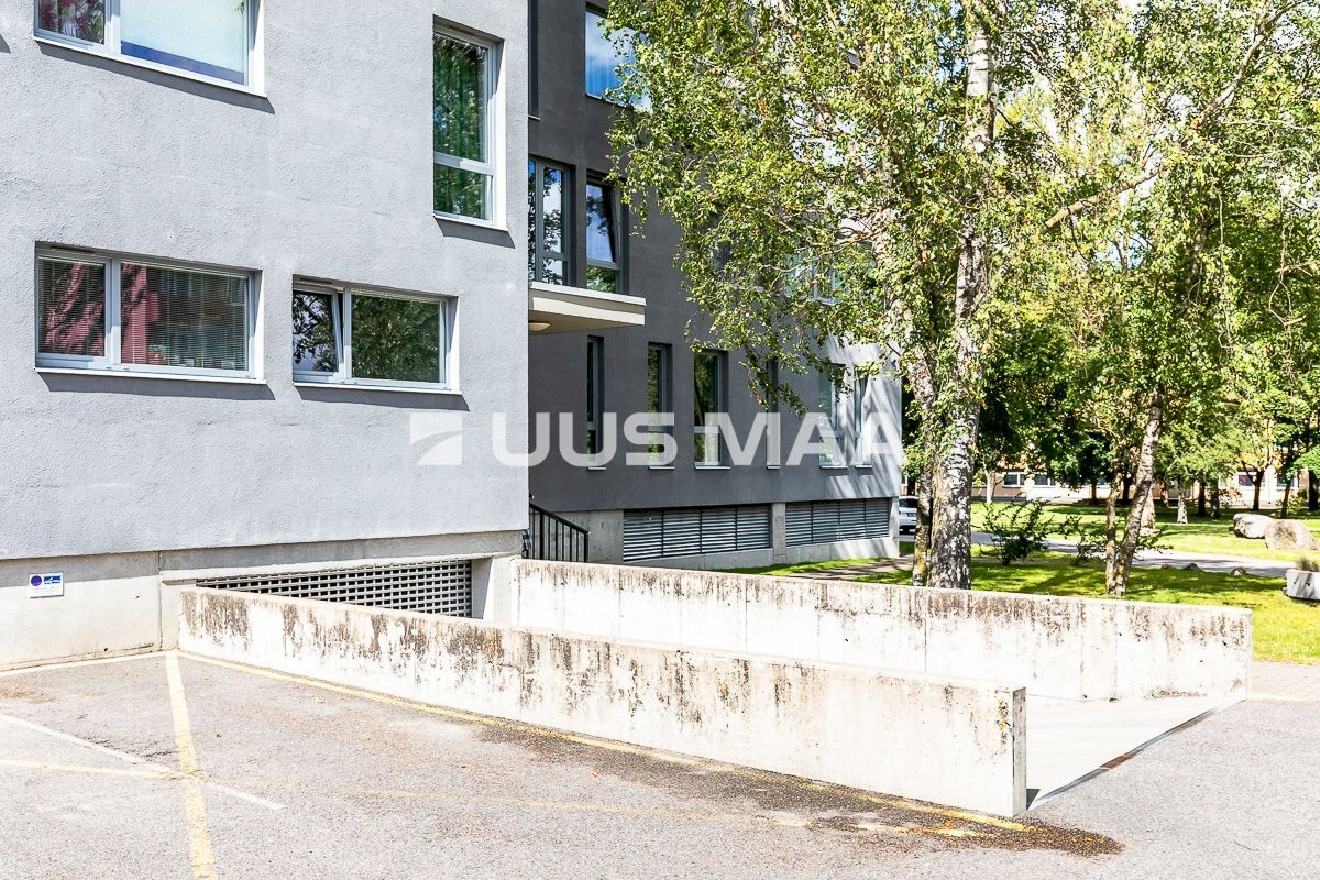 Tallinn, Mustamäe linnaosa, Keskuse 14a