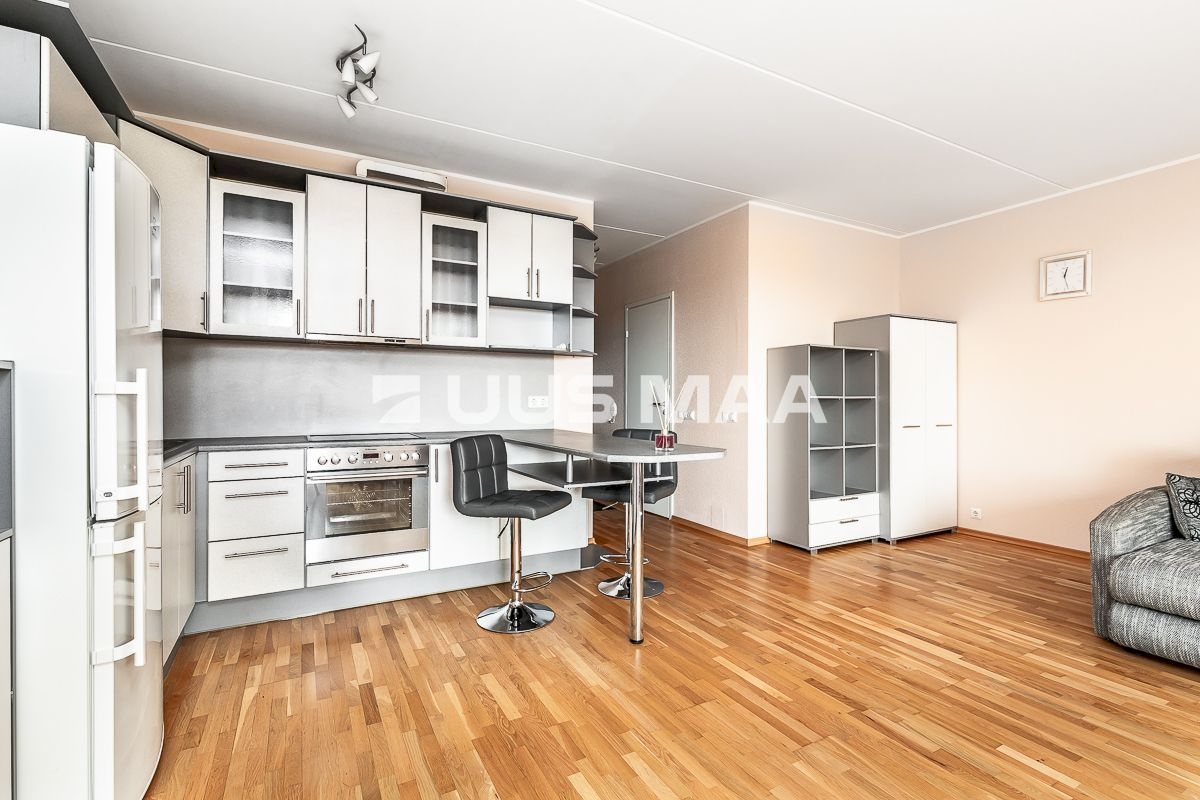 Tallinn, Mustamäe linnaosa, Keskuse 14a