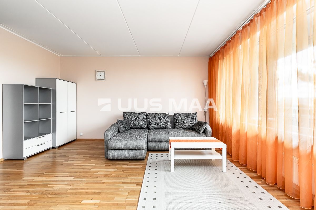 Tallinn, Mustamäe linnaosa, Keskuse 14a