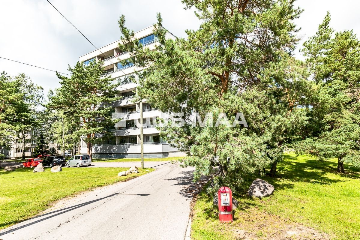 Tallinn, Mustamäe linnaosa, Keskuse 14a