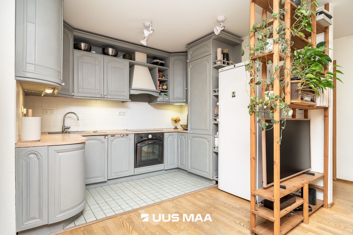 Tallinn, Kesklinna linnaosa, Uus Maailm, Tehnika 83