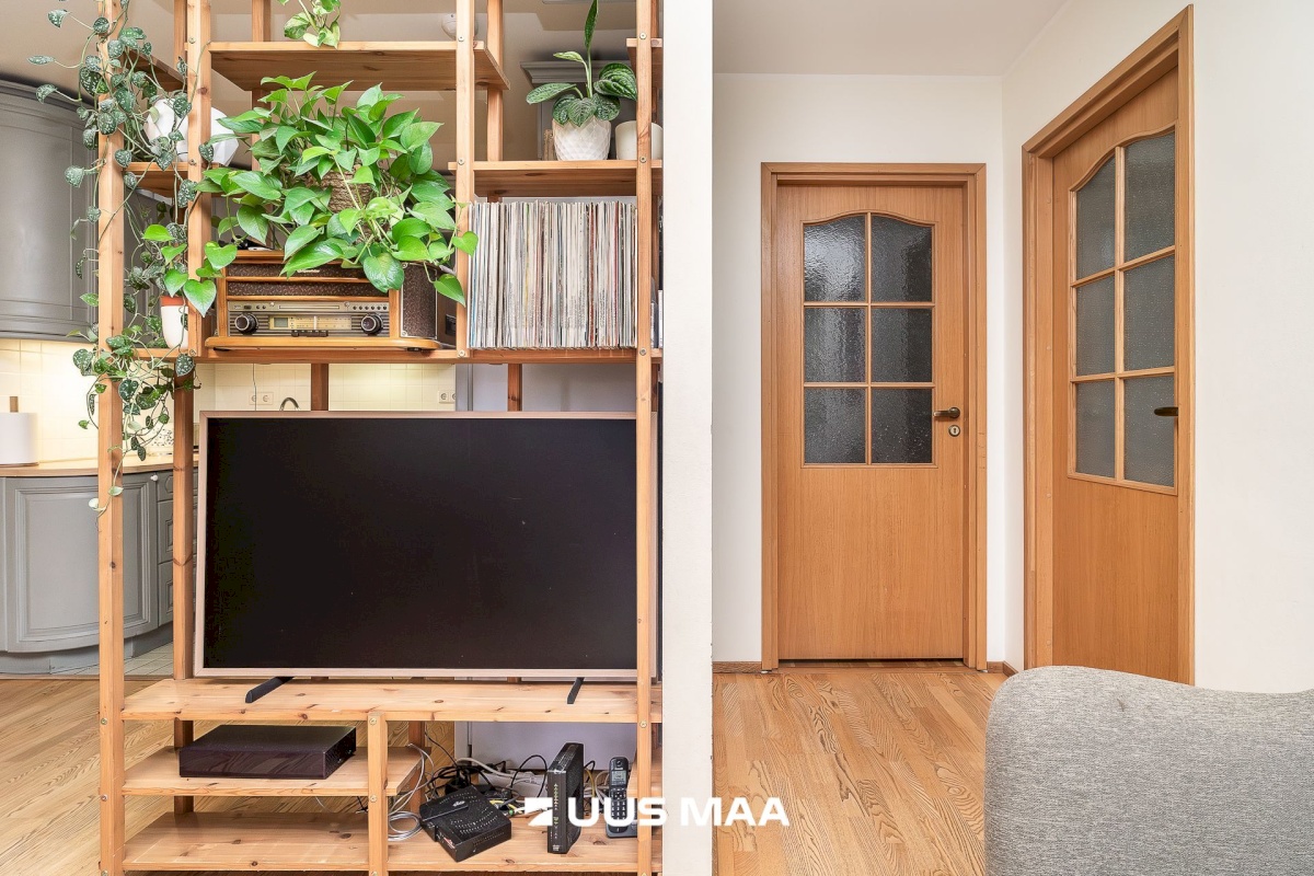 Tallinn, Kesklinna linnaosa, Uus Maailm, Tehnika 83