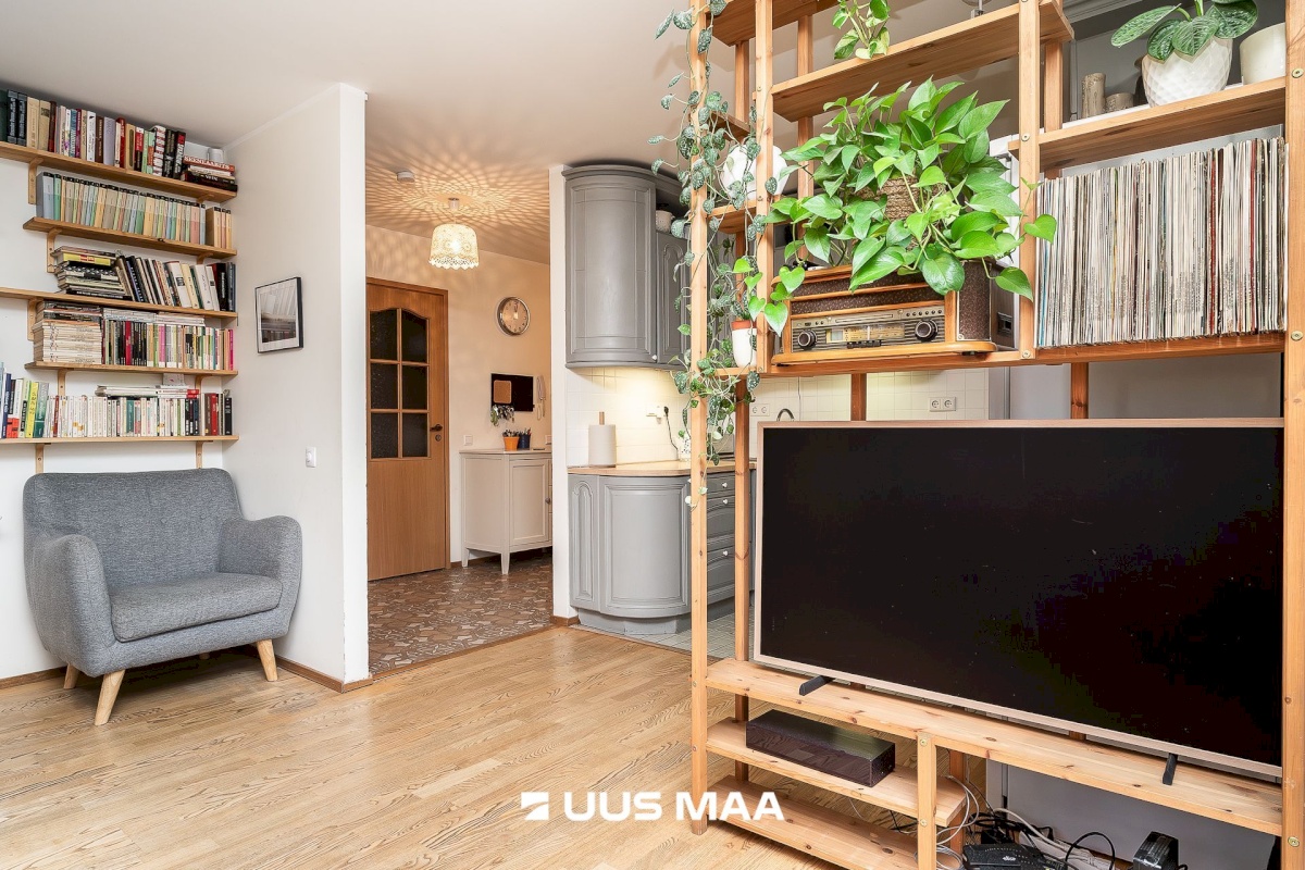 Tallinn, Kesklinna linnaosa, Uus Maailm, Tehnika 83