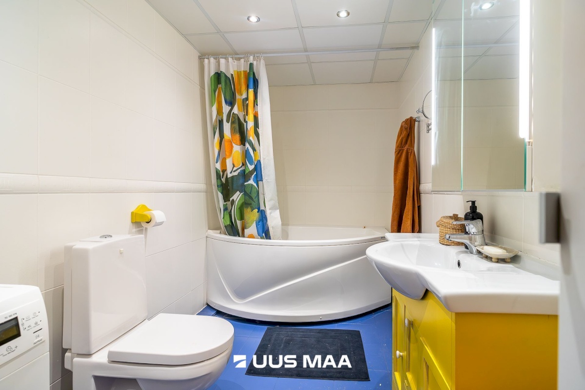 Tallinn, Kesklinna linnaosa, Uus Maailm, Tehnika 83