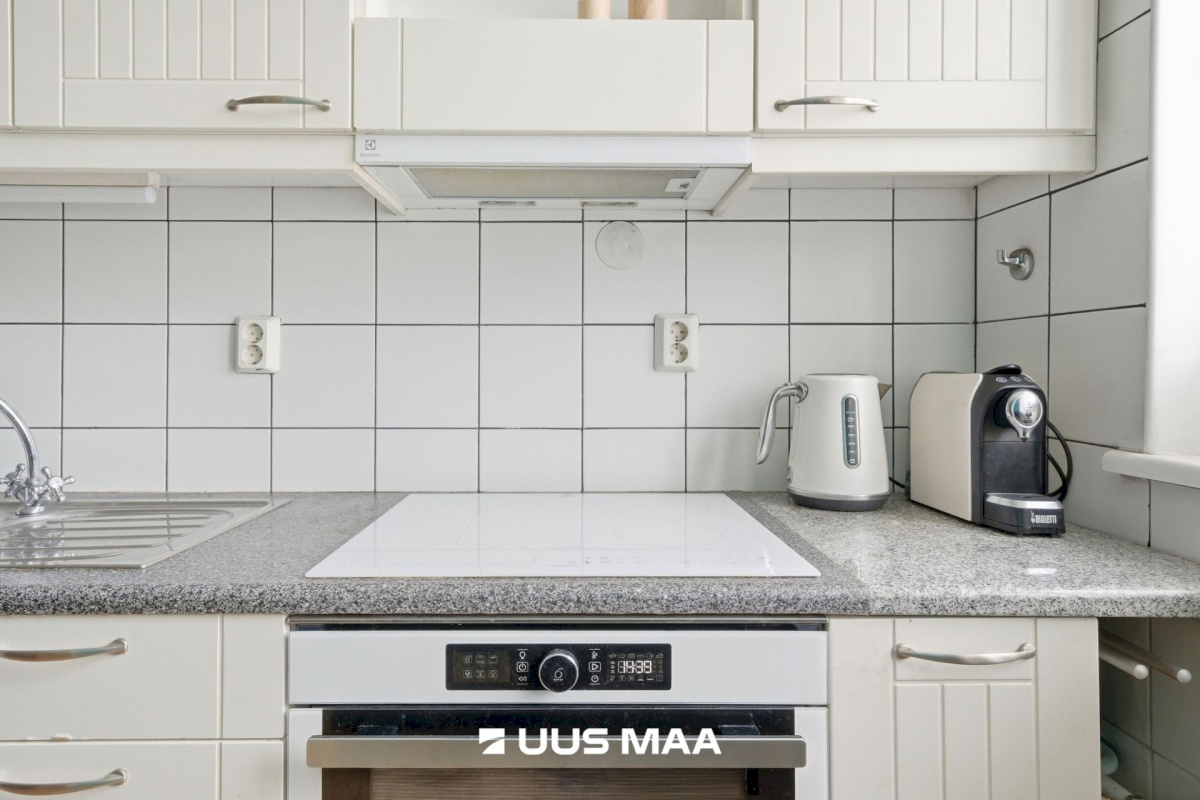 Tallinn, Põhja-Tallinna linnaosa, Kalamaja, Põhja pst 21b