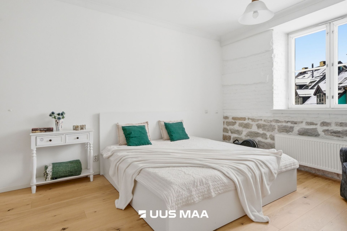 Tallinn, Põhja-Tallinna linnaosa, Kalamaja, Põhja pst 21b