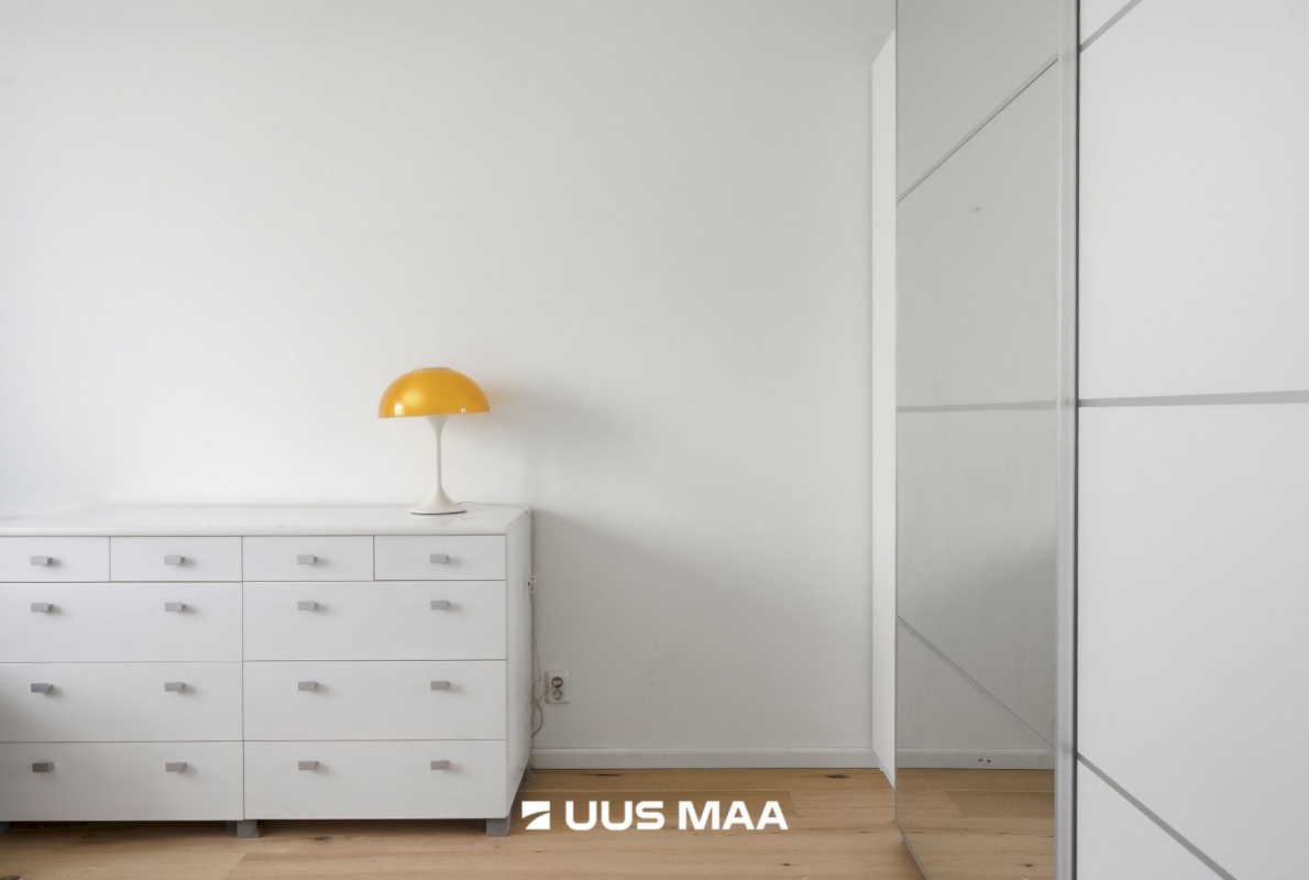 Tallinn, Põhja-Tallinna linnaosa, Kalamaja, Põhja pst 21b