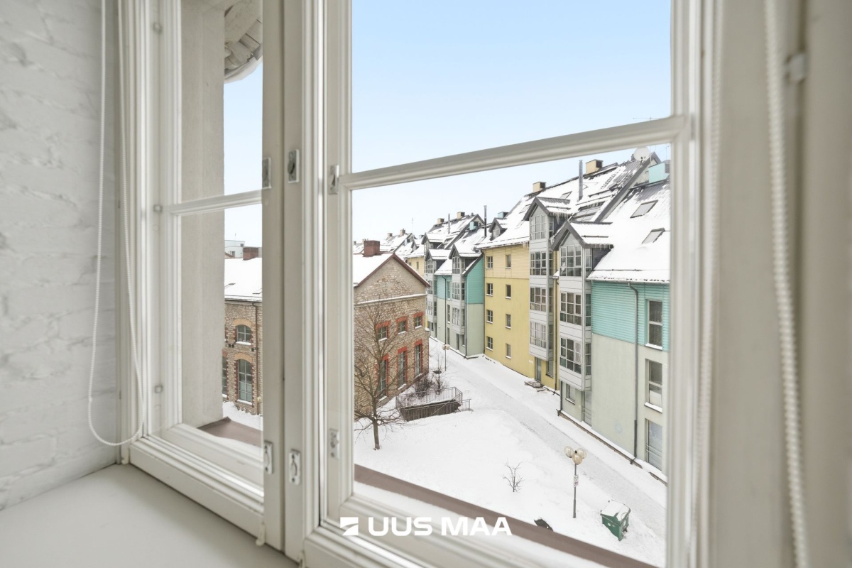 Tallinn, Põhja-Tallinna linnaosa, Kalamaja, Põhja pst 21b