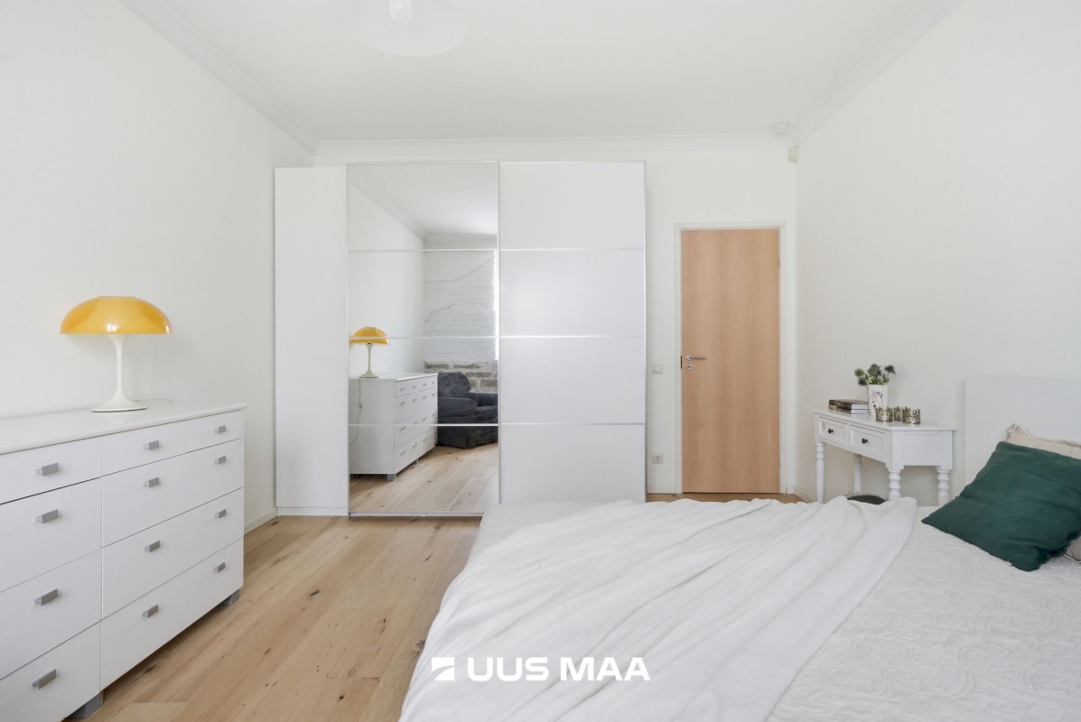 Tallinn, Põhja-Tallinna linnaosa, Kalamaja, Põhja pst 21b