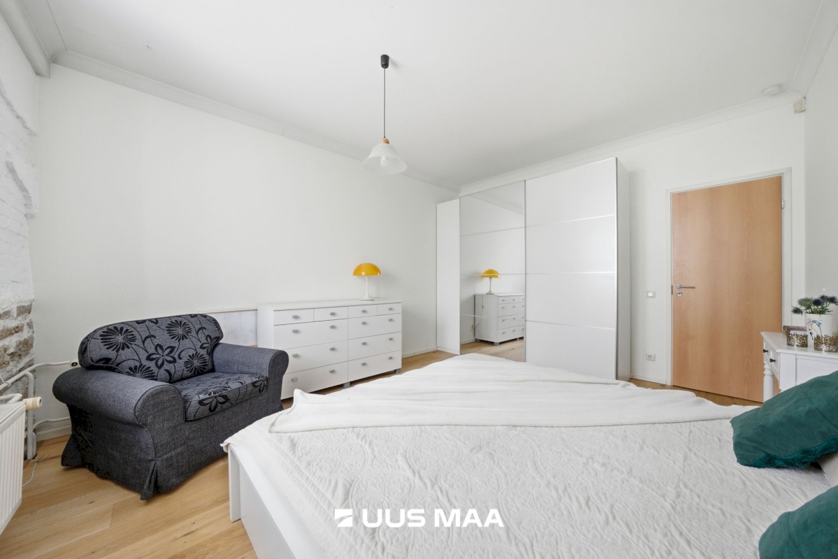 Tallinn, Põhja-Tallinna linnaosa, Kalamaja, Põhja pst 21b