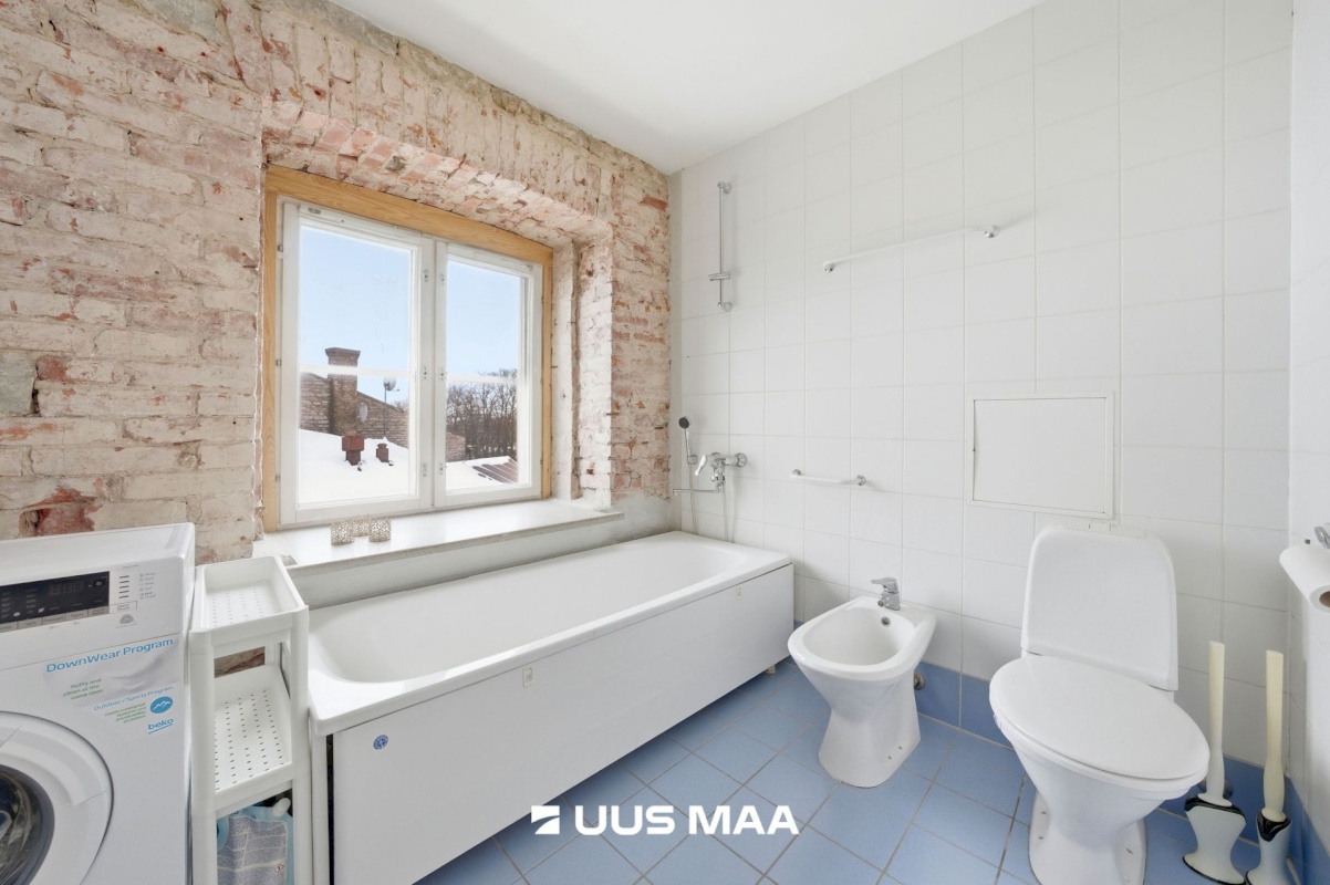 Tallinn, Põhja-Tallinna linnaosa, Kalamaja, Põhja pst 21b