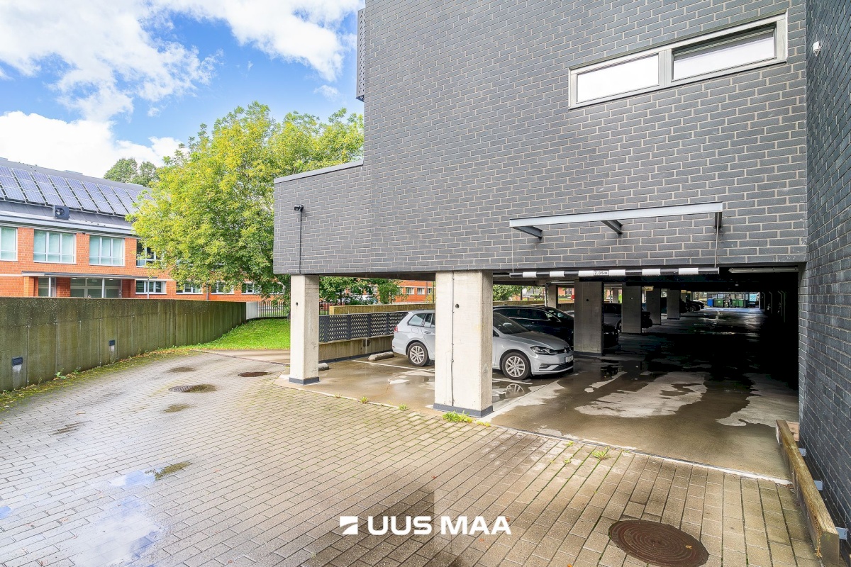 Tallinn, Kesklinna linnaosa, Staadioni tn 4