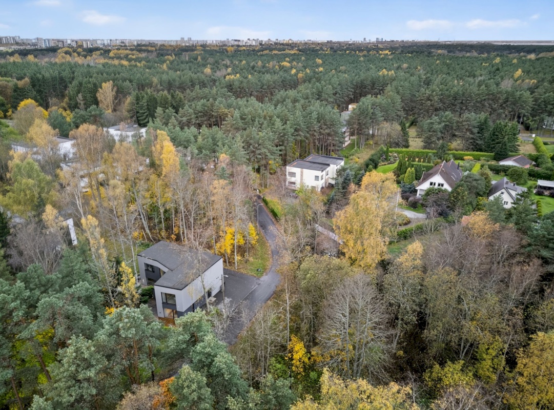 Tallinn, Pirita linnaosa, Naistepuna tee 1