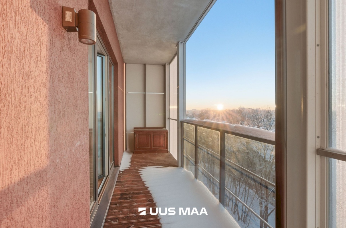 Tallinn, Kesklinna linnaosa, Pärnu mnt 104a