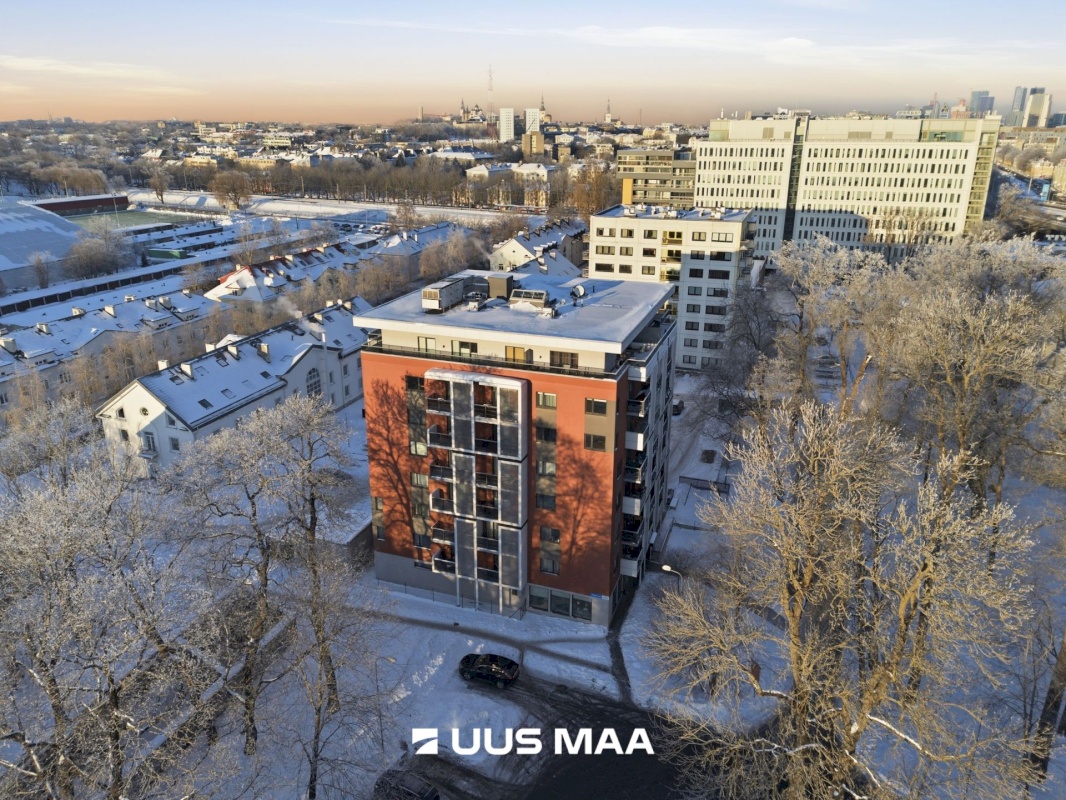 Tallinn, Kesklinna linnaosa, Pärnu mnt 104a