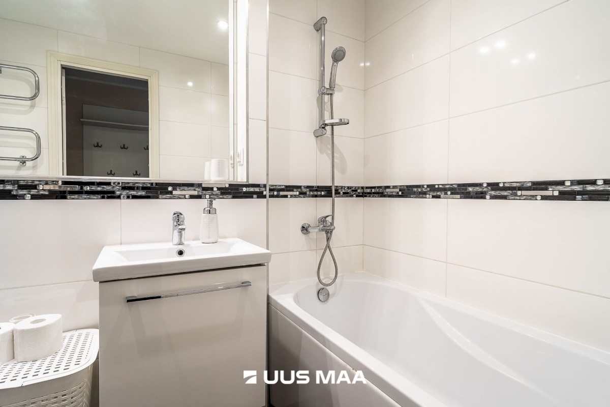 Tallinn, Põhja-Tallinna linnaosa, Tööstuse 75