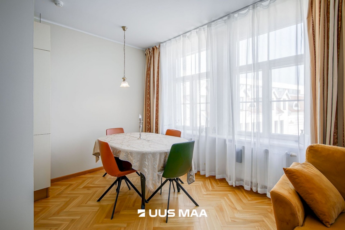 Tallinn, Kesklinna linnaosa, Vanalinn, Uus tn 28