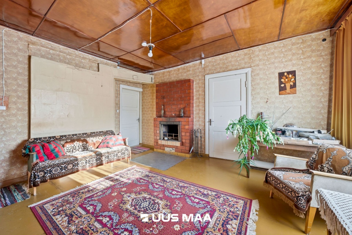 Jõhvi vald, Jõhvi linn, A. H. Tammsaare tn 21