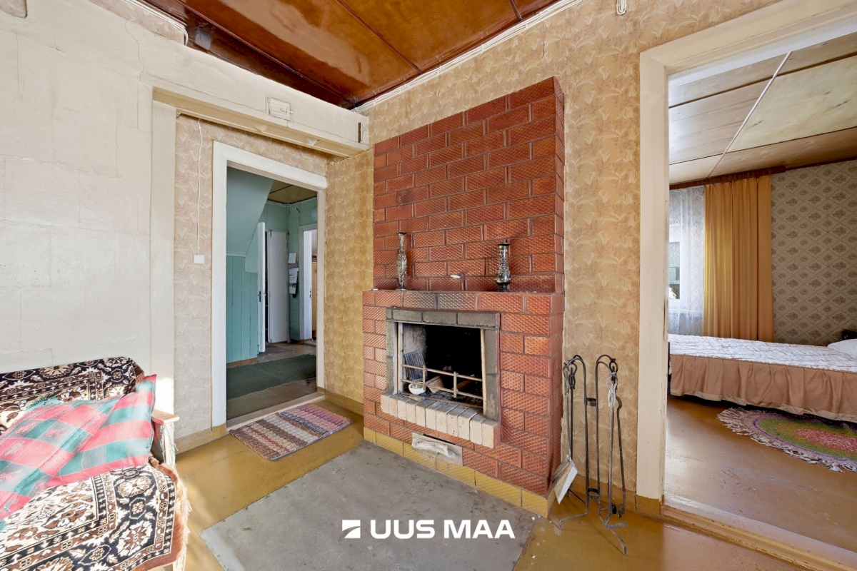 Jõhvi vald, Jõhvi linn, A. H. Tammsaare tn 21