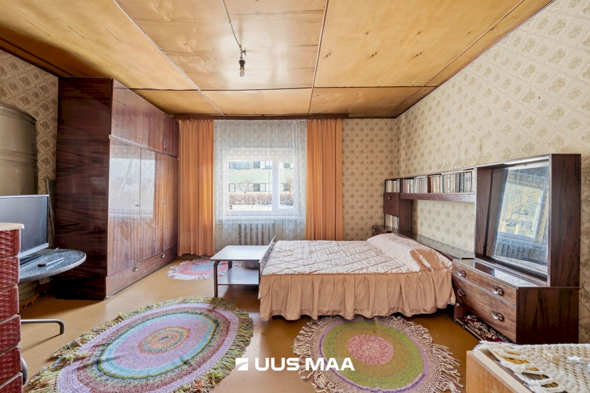 Jõhvi vald, Jõhvi linn, A. H. Tammsaare tn 21