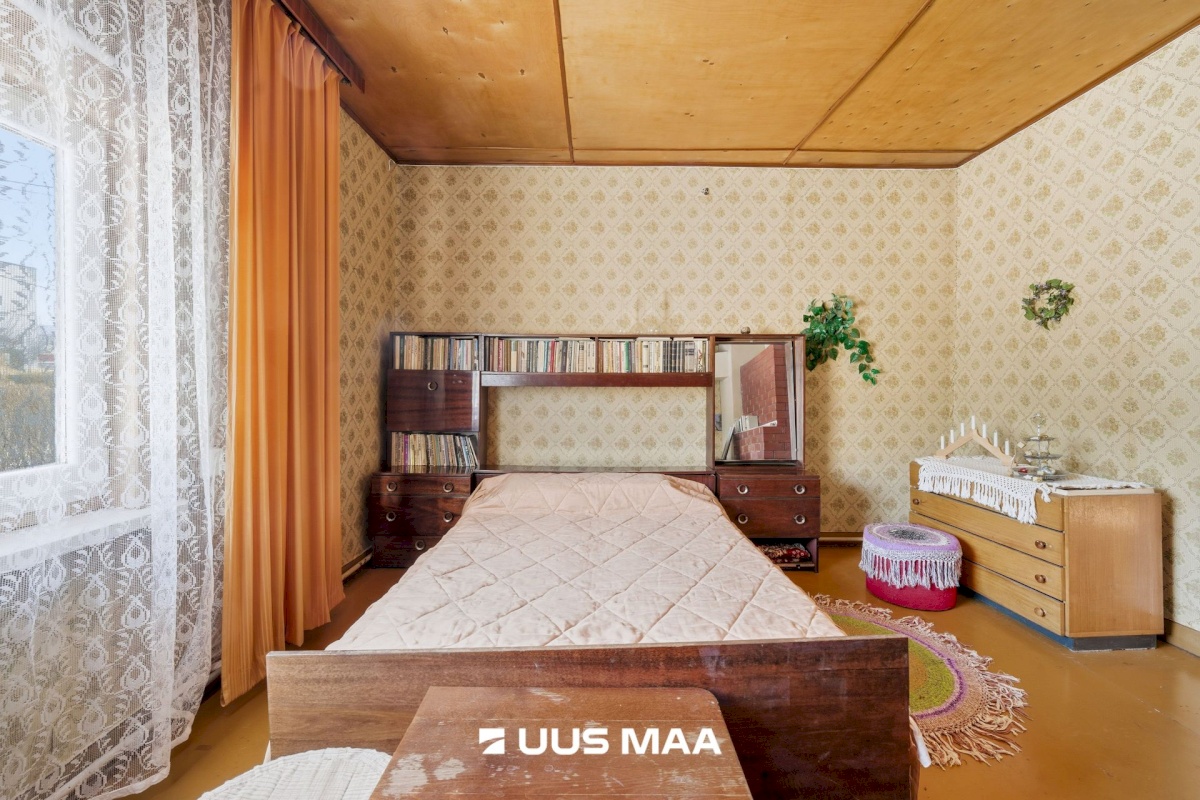 Jõhvi vald, Jõhvi linn, A. H. Tammsaare tn 21