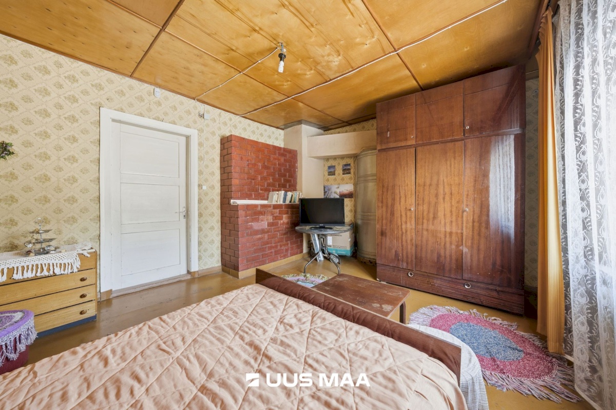 Jõhvi vald, Jõhvi linn, A. H. Tammsaare tn 21