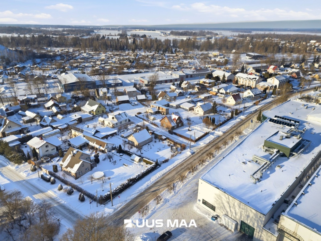 Jõhvi vald, Jõhvi linn, A. H. Tammsaare tn 21