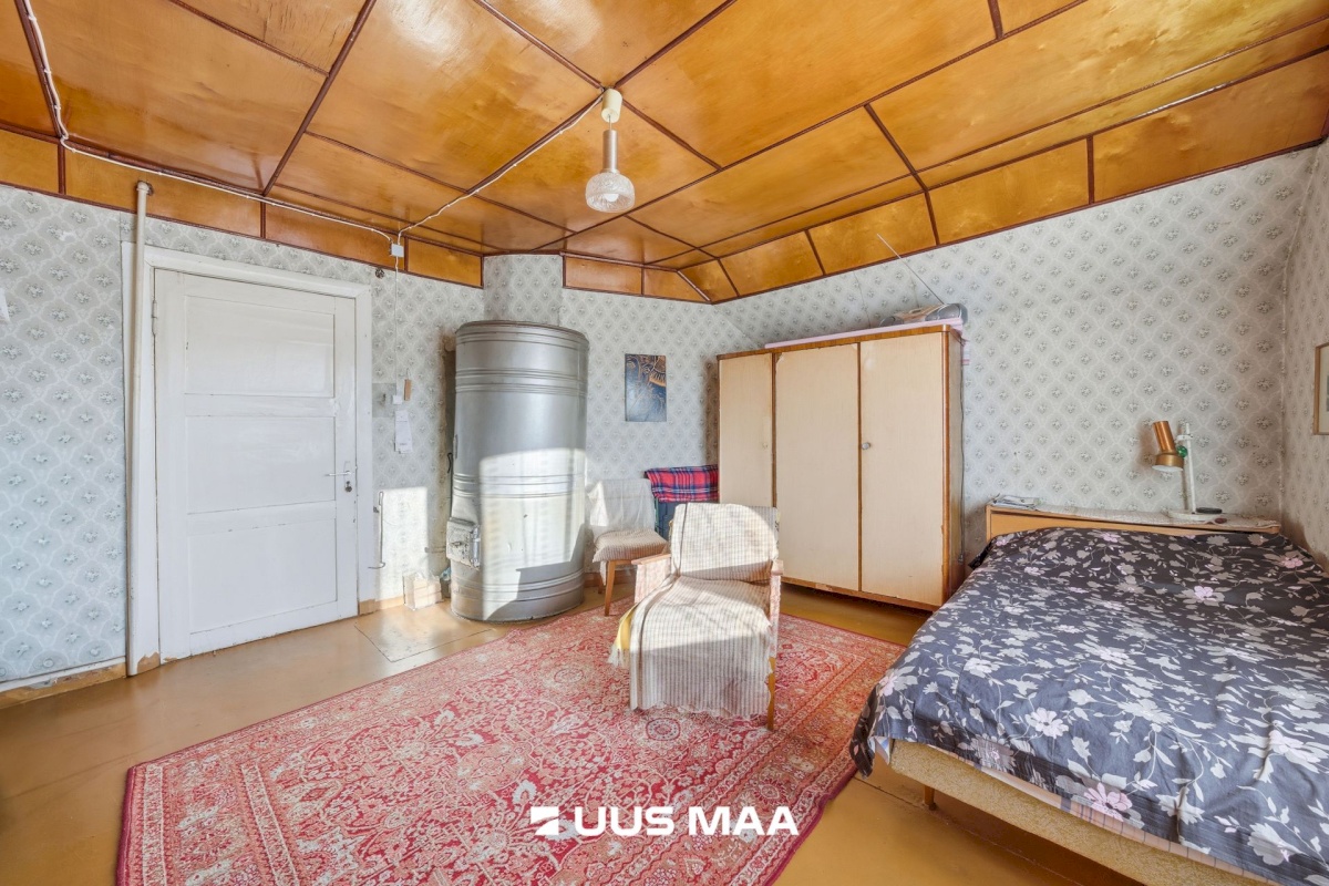 Jõhvi vald, Jõhvi linn, A. H. Tammsaare tn 21