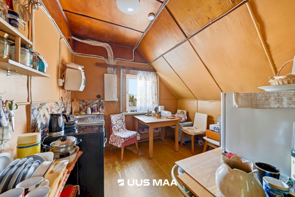 Jõhvi vald, Jõhvi linn, A. H. Tammsaare tn 21