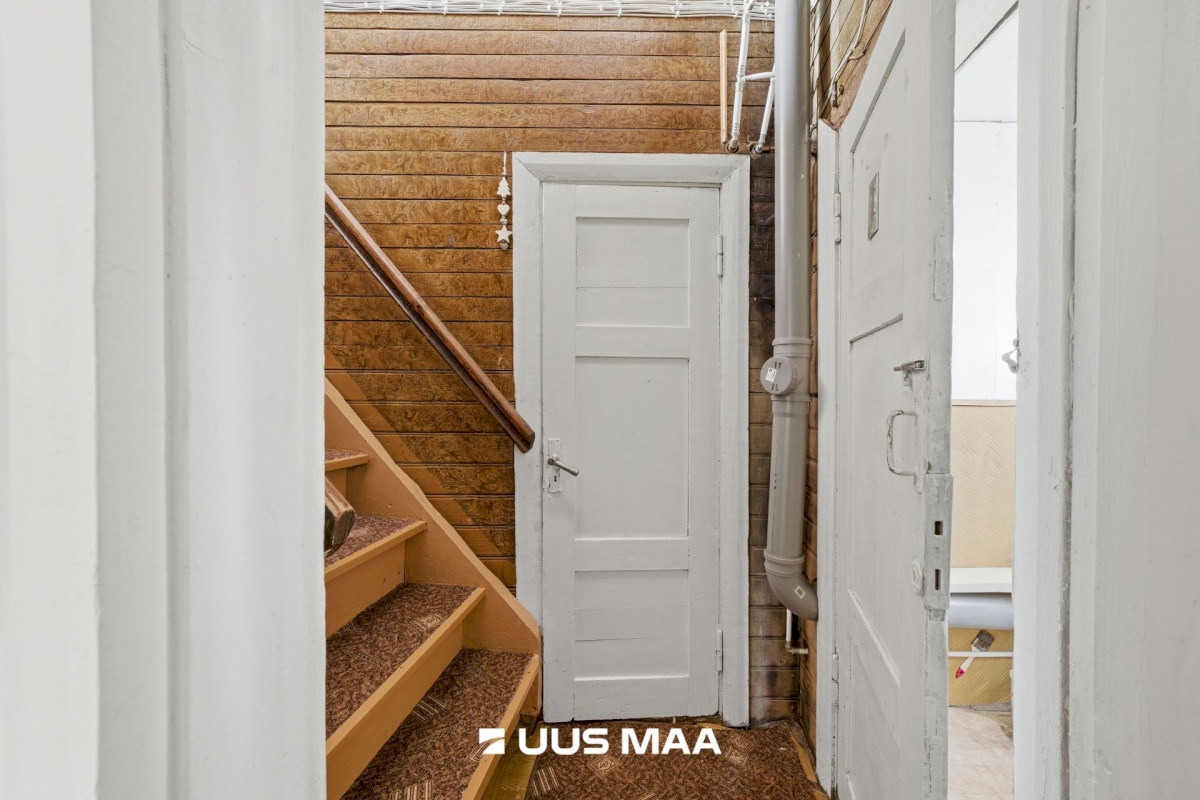 Jõhvi vald, Jõhvi linn, A. H. Tammsaare tn 21