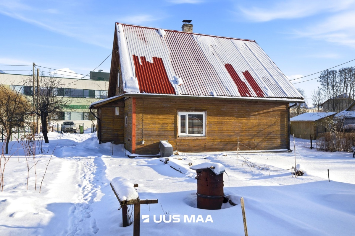 Jõhvi vald, Jõhvi linn, A. H. Tammsaare tn 21